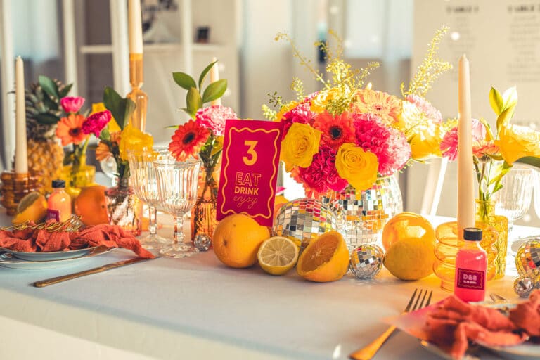 Stand de fruit dans le salon du mariage